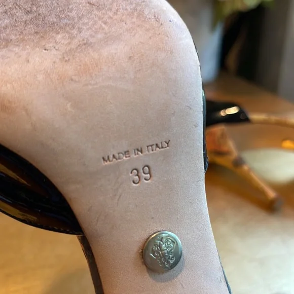 Emilio Pucci Open Toe Heels in Black Patent Leather - Picture 12 of 15